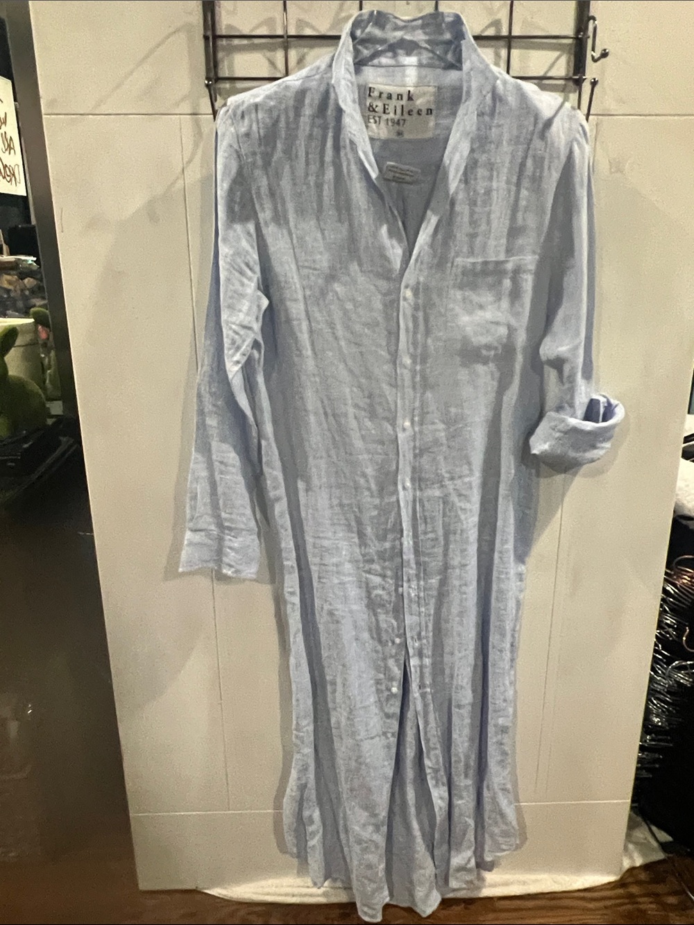 Frank & Eileen Pale Blue Linen Button-Down Tunic Shirt